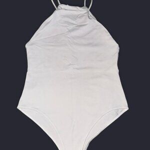 ZARA WHITE HALTER NECK BODYSUIT. SIZE MEDIUM